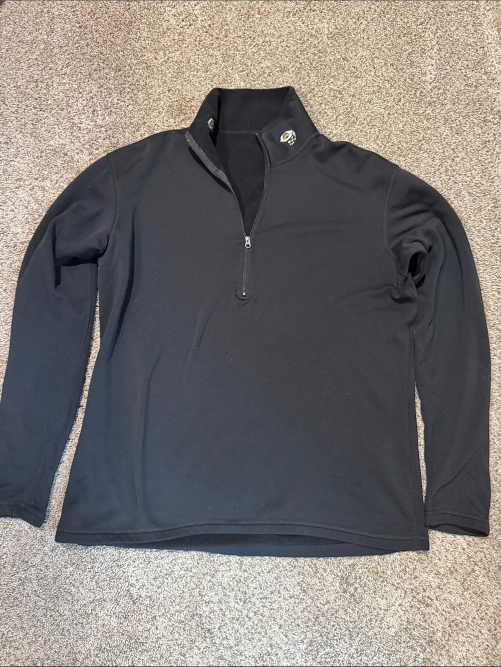 Mountain Hardware Men's Black Quarter-Zip Reversible Pullover Large